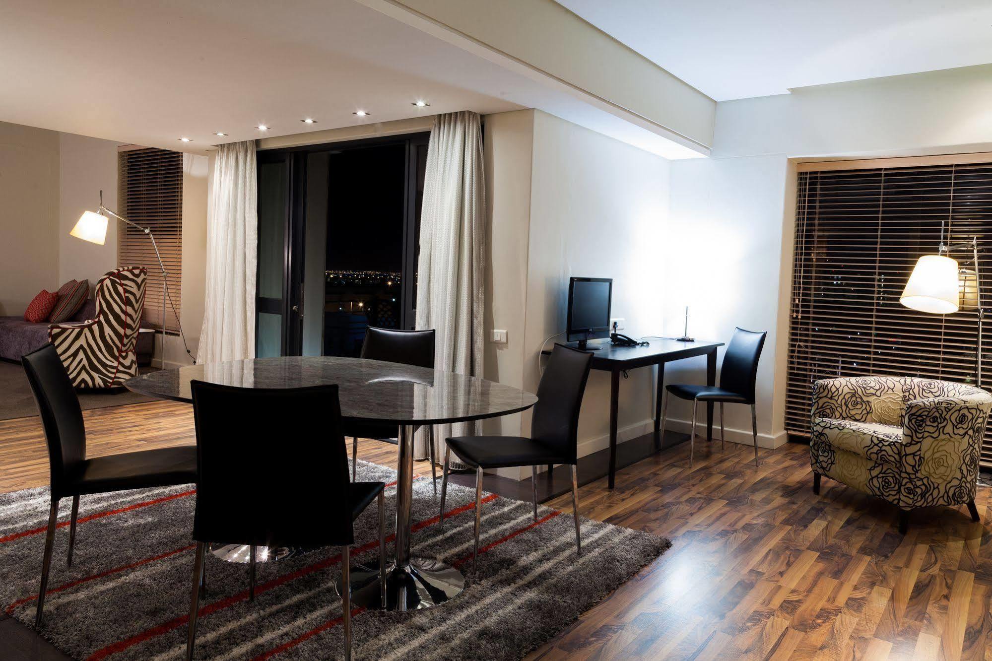 Colosseum Luxury Hotel Cidade Do Cabo Exterior foto
